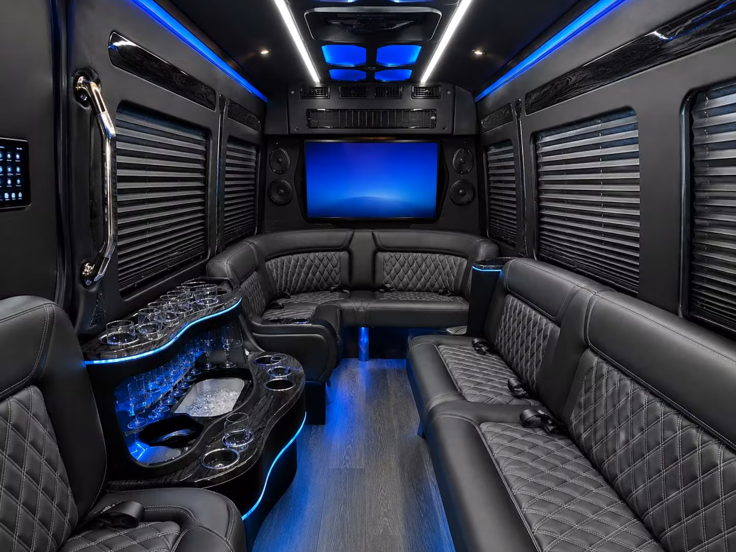 airport transfers for out of town wedding guests flying into detroit